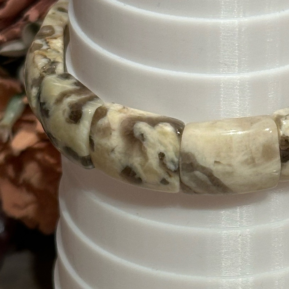 Zebra Stone Feldspar - Spotted Feldspar Soft Bangle Size 7 Item 201 Ivory Cream - Picture 6 of 7